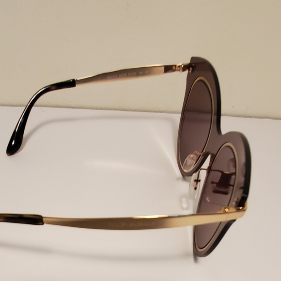Dolce and Gabbana Ladies Sunglasses.  Brown mirrored bronze - Picture 2 of 16